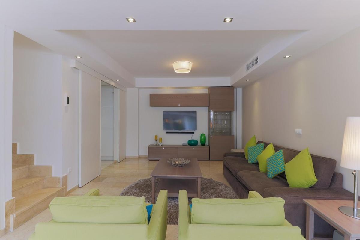 Vila C43 - Family House With Terrace And Shared Pool Benalmádena Exteriér fotografie